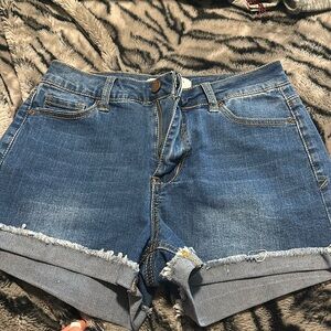 Encore Jean shorts ￼